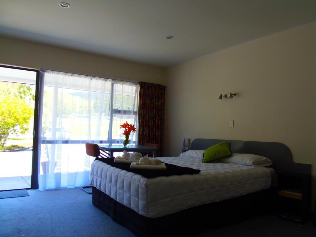 Kapiti Lindale Motel And Conference Centre Paraparaumu Pokoj fotografie